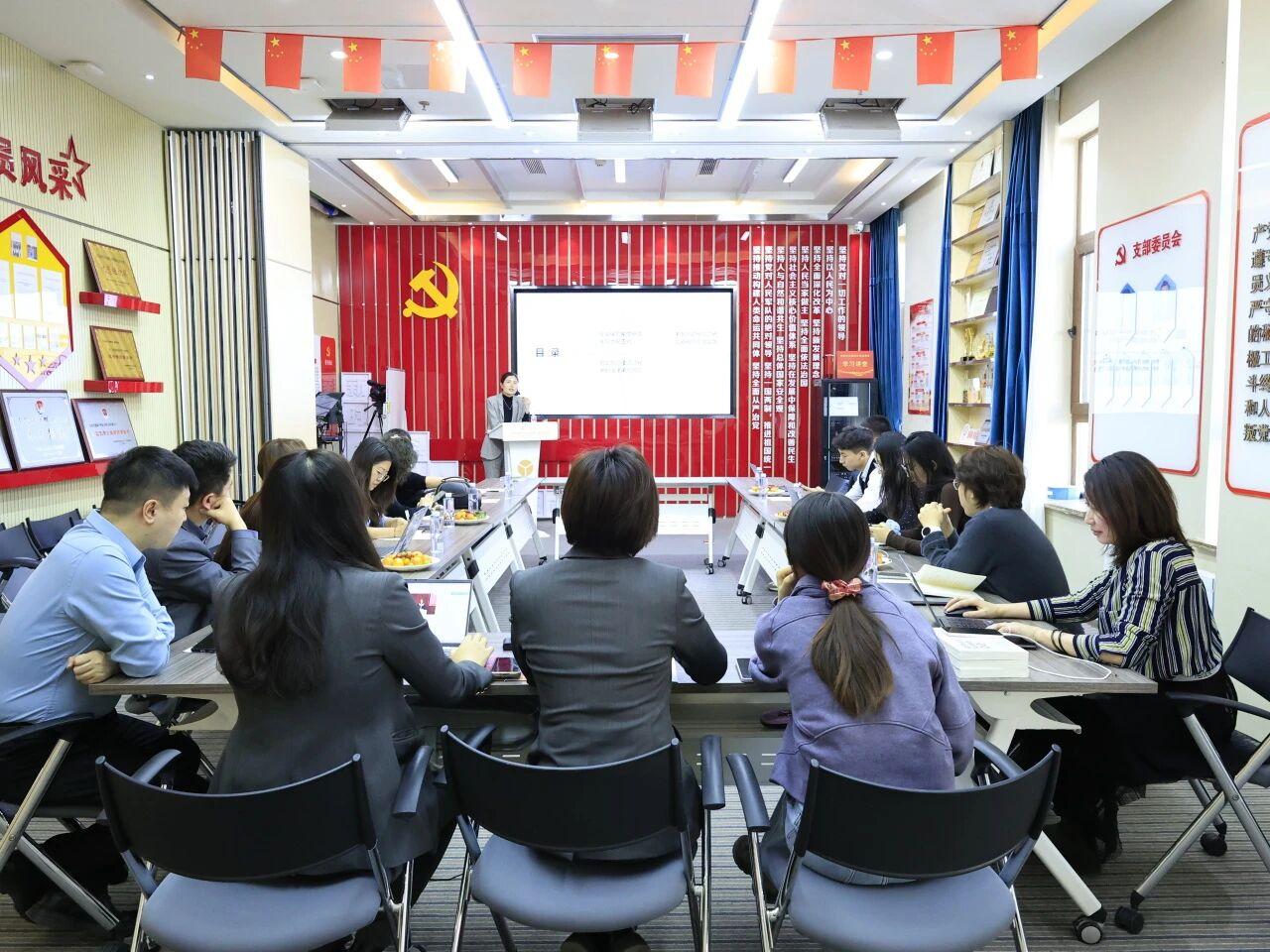 盈科动态|盈科呼和浩特企业风险管理法律事务部举办“劳动法热点问题解析”专题讲座，助力企业合规用工