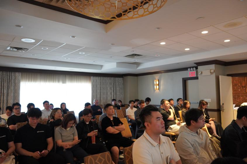 盈科美国YK LAW新泽西联合主办的“北美餐饮朋友圈纽约峰会”圆满举行，共话招商加盟、智能赋能与法律护航